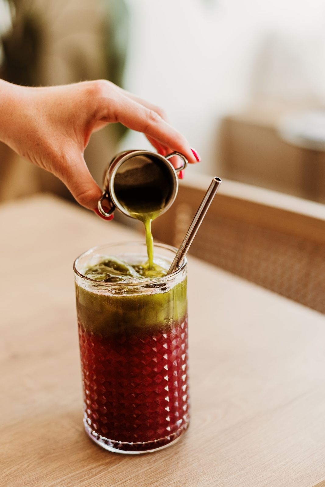 Matcha bogyós sziruppal