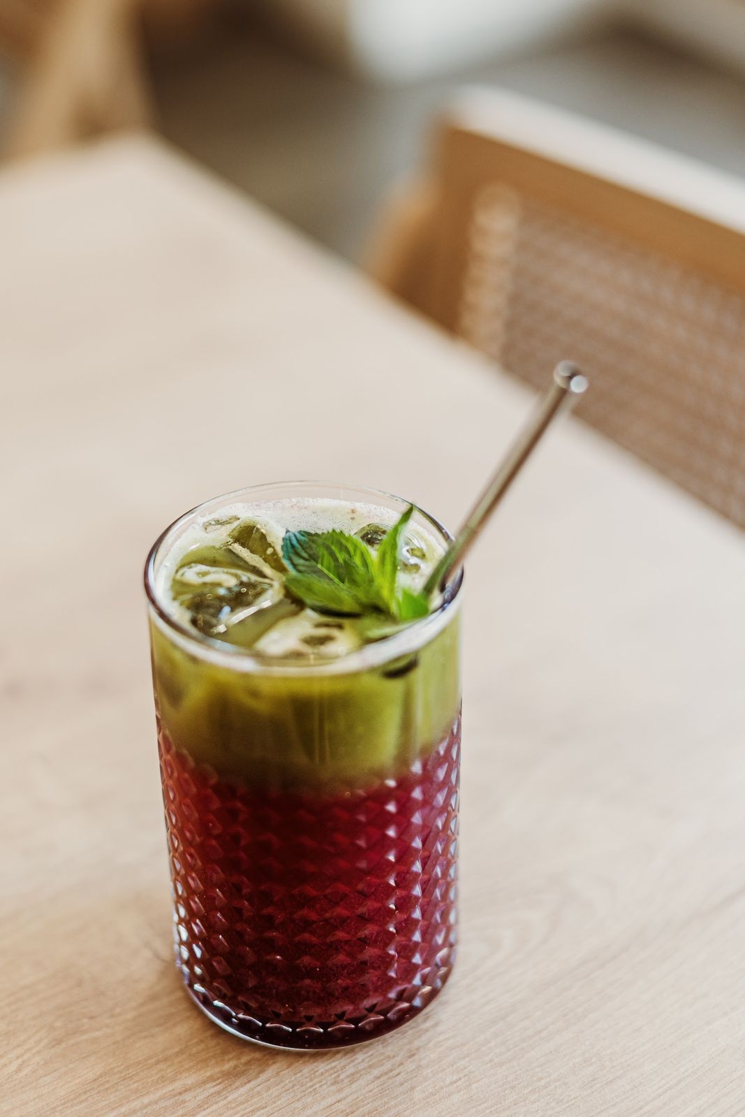 Matcha ital bogyós sziruppal